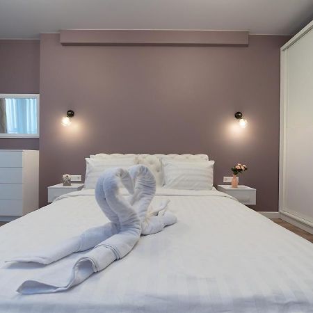 New Modern Apartments. Metro Minskaya Kijów Zewnętrze zdjęcie