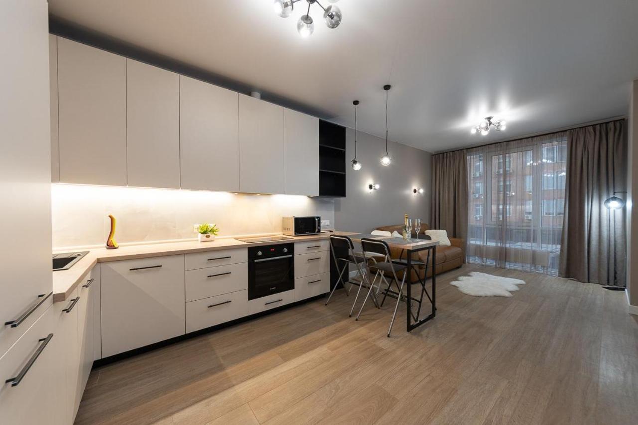 New Modern Apartments. Metro Minskaya Kijów Zewnętrze zdjęcie