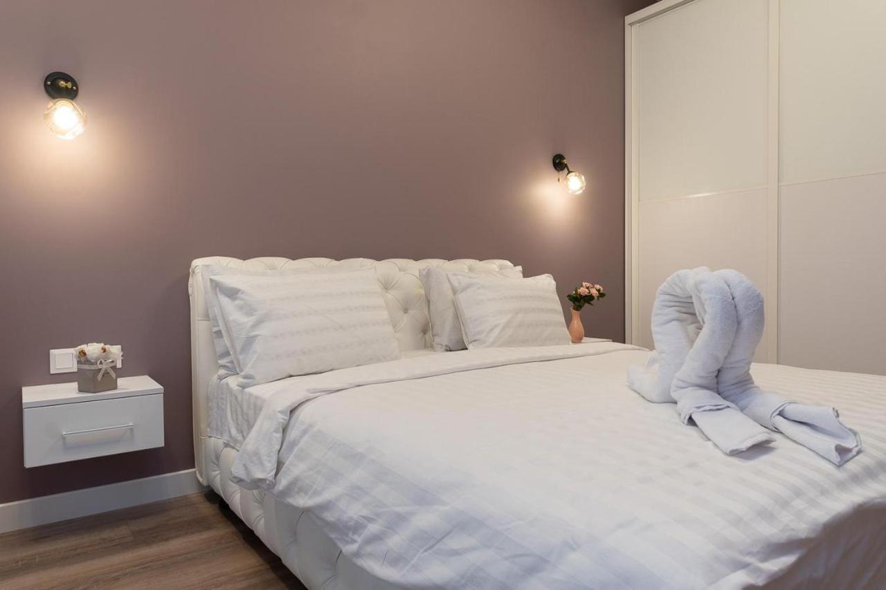 New Modern Apartments. Metro Minskaya Kijów Zewnętrze zdjęcie