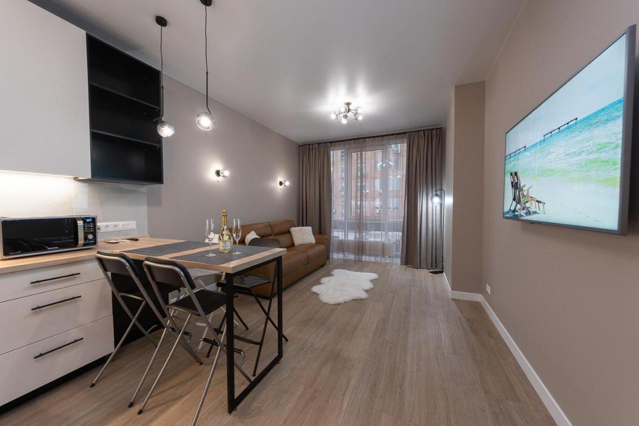 New Modern Apartments. Metro Minskaya Kijów Zewnętrze zdjęcie
